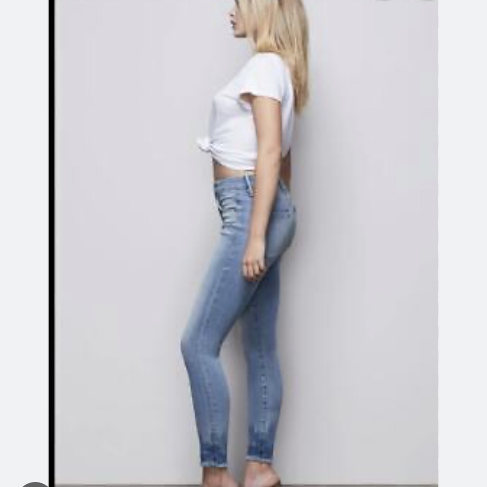 Good American Light Wash High Waist Good Legs Jeans Size 10 - Picture 3 of 13